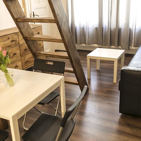 Freedom Rooms & Apartments Praga Exterior foto