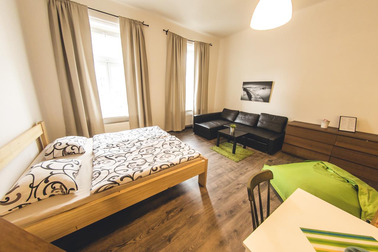 Freedom Rooms & Apartments Praga Quarto foto