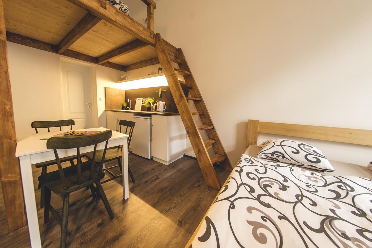 Freedom Rooms & Apartments Praga Quarto foto
